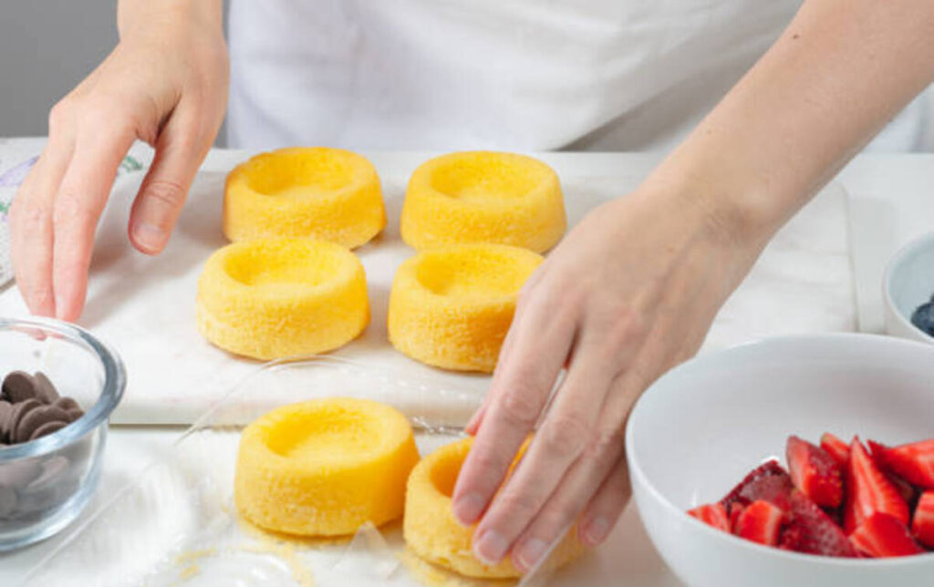 Make a Chanel Cake