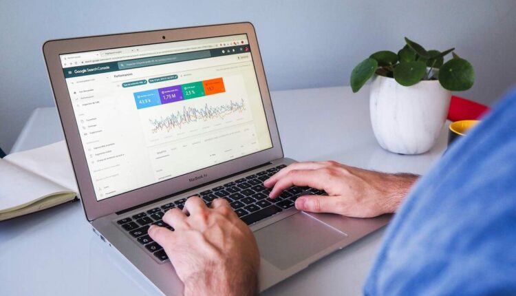 Look into the Best info about High Authority Backlinks.